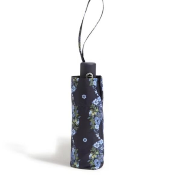 Vera Bradley Essential Mini Umbrella in Paisley Rain Tonal Blue NWT - Picture 1 of 9
